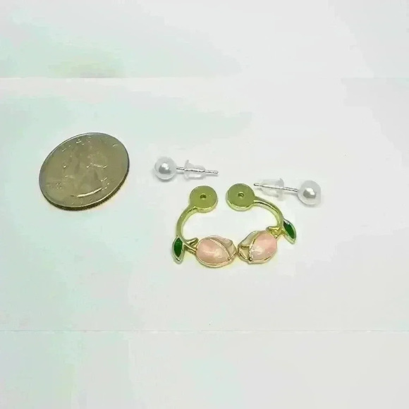 NWOT Pink Tulip Flower Pearl Stud Earrings - Picture 5 of 5